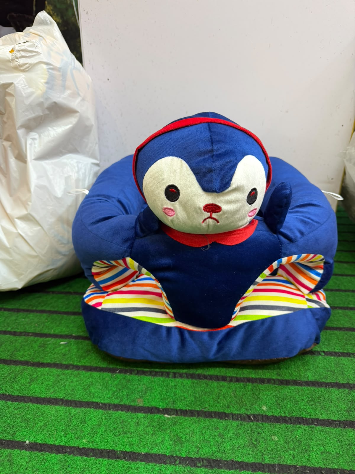 Cute Cartoon Animal Shaped Baby Learn to Sit Sofa Seat Penguin