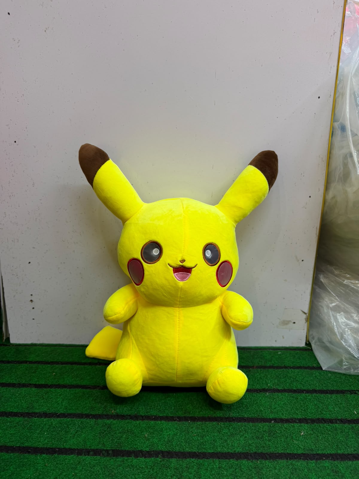 Cute Pikachu Small – Ultra-Soft 30cm