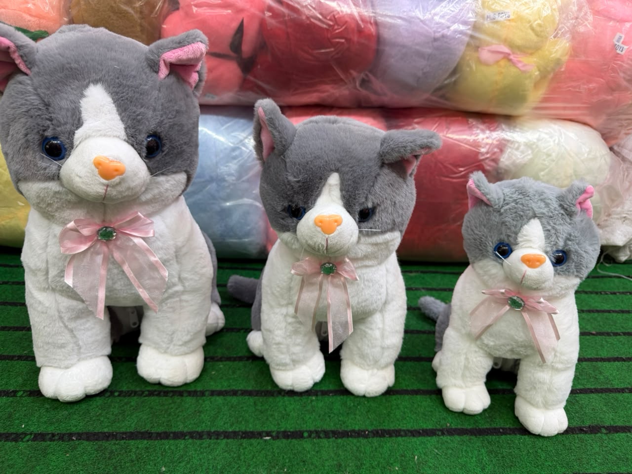 Cat Animal Plush Gray Family