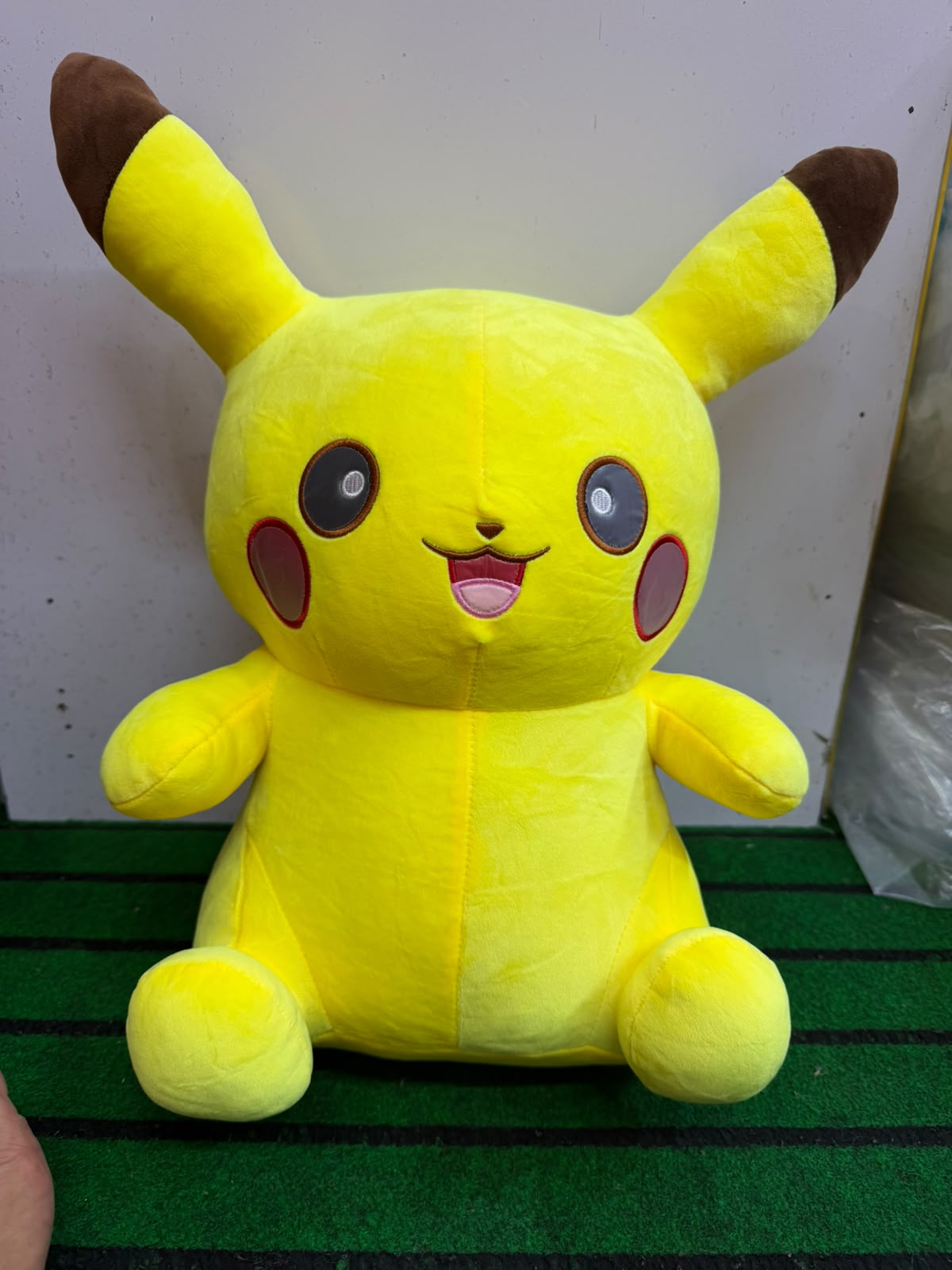 Cute Pikachu Large – Ultra-Soft 65cm